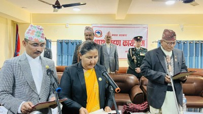 लुम्बिनी प्रदेशका नवनियुक्त दुई मन्त्रीले लिए शपथ