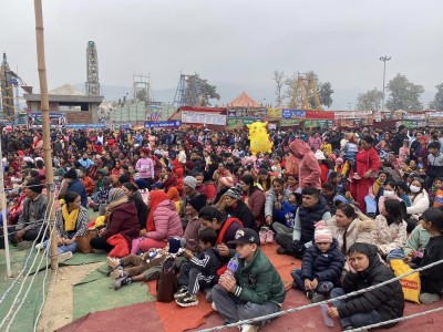 लुम्बिनी एक्स्पो-२०८० को १० औं दिन:  चिसो मौसमसंगै दर्शकको भिड