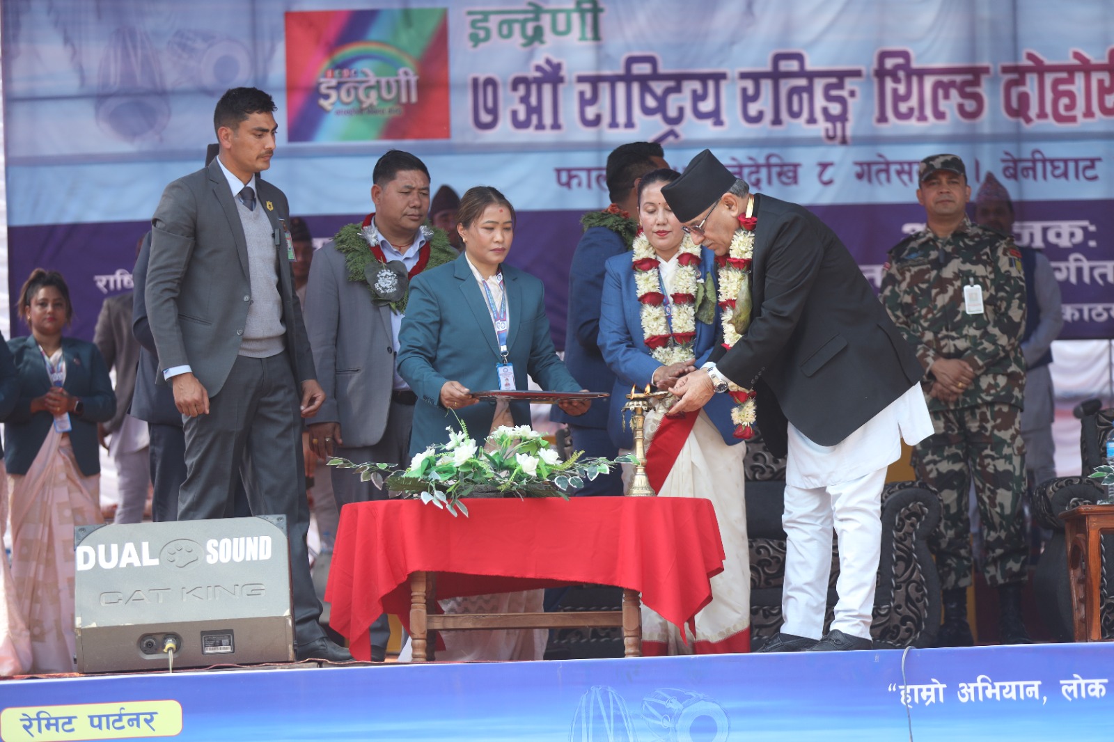 कलाकारहरू भाइरल होइन, लोकप्रिय हुनुपर्छ : प्रधानमन्त्री